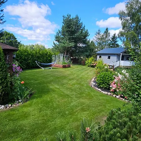 Nad Stawem Holiday home *